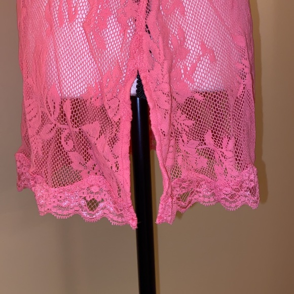 Victoria’s Secret size medium coral lace lingerie set - Picture 9 of 12
